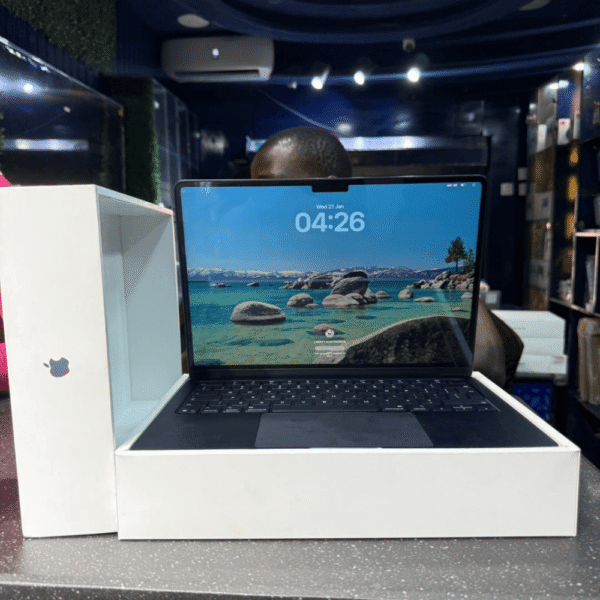 MACBOOK AIR 2025 (M4)